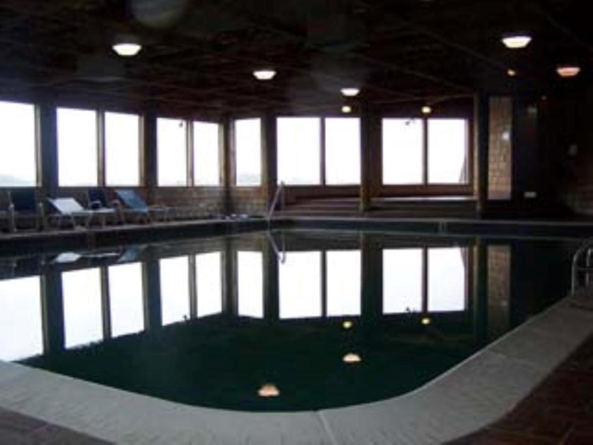 Embarcadero Resort Newport Bagian luar foto
