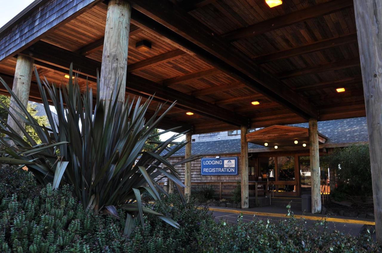 Embarcadero Resort Newport Bagian luar foto