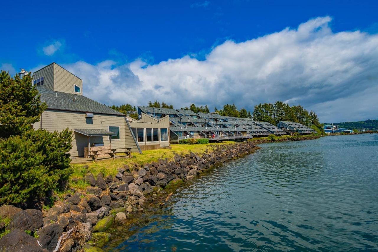 Embarcadero Resort Newport Bagian luar foto