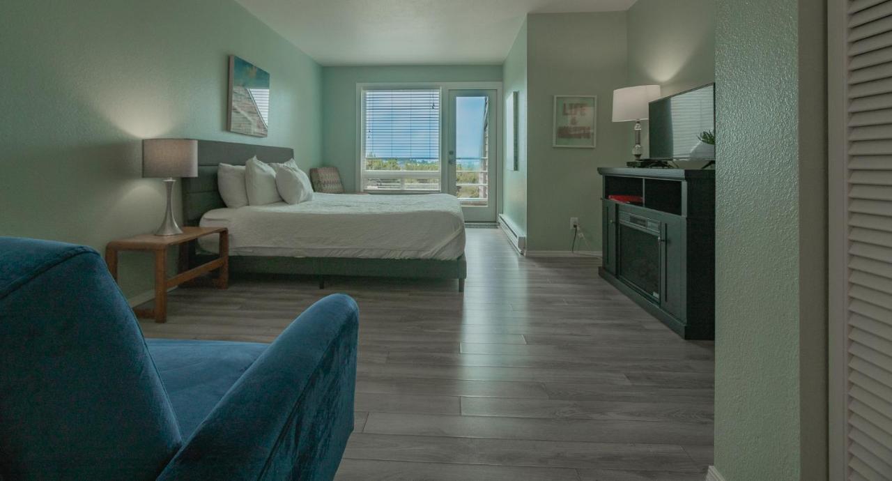 Embarcadero Resort Newport Bagian luar foto